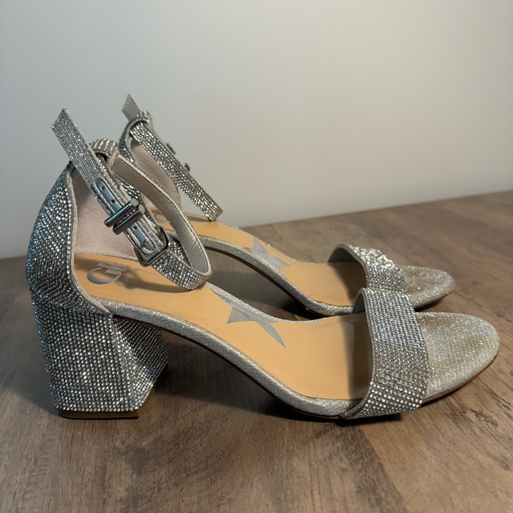 Giani Bini Rhinestone  Block Heel Dress Sandals
size 9.5